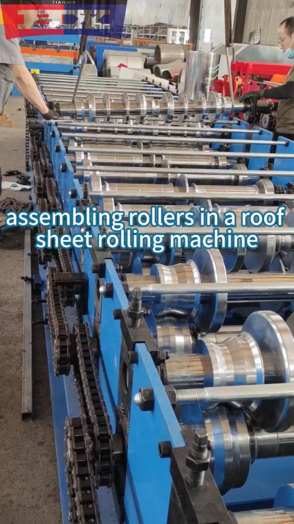 assembly of roller wheels for a profiled sheet forming machine