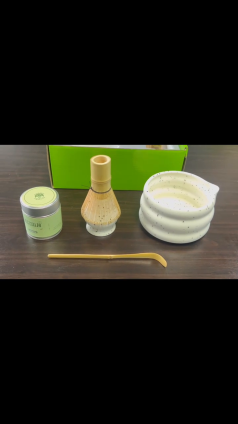 Matcha is not only a drink, but also a fusion of history, art and lifestyle. From the solemn tea ceremony to modern creative desserts, its charm transcends the boundaries of time and culture.