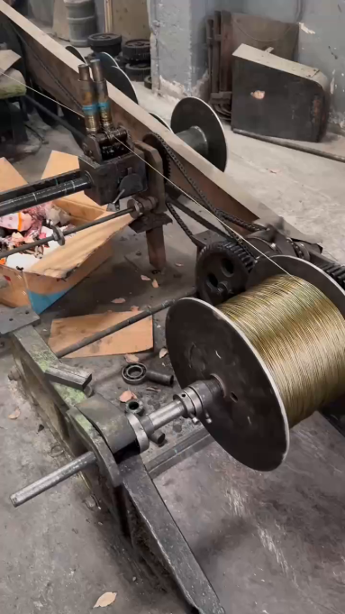 twisting strands for 6X19 steel wire cable and cable for lifting