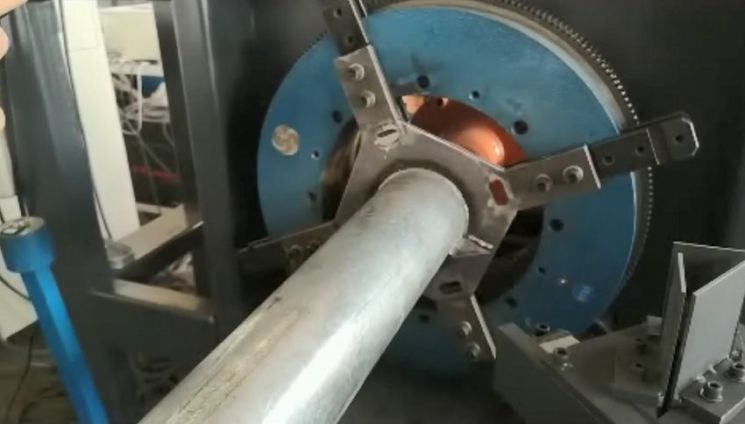 Robot Light Pole Door Cutting And Base Plate Welding Machine