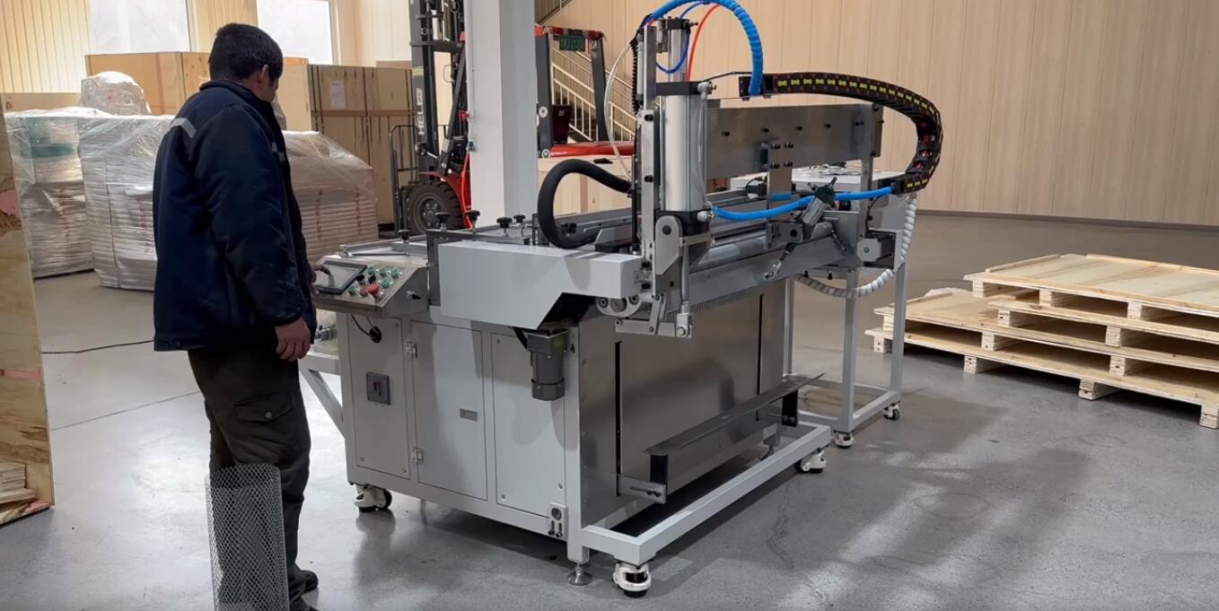 Automatic Mesh Cutting, Rolling And Welding Machine