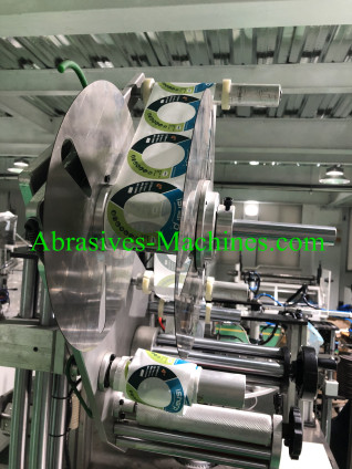 Automatic labeling machine