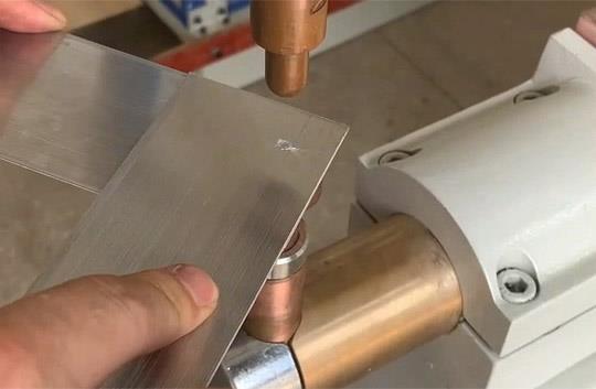 Spot welding of aluminum plate