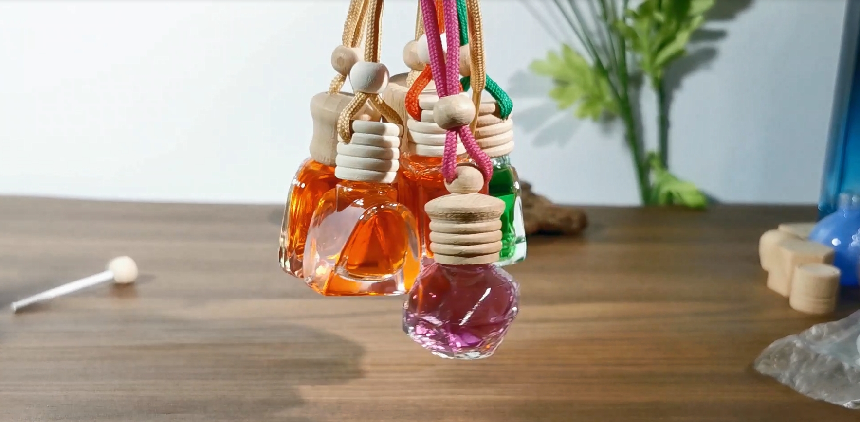 unique shape of car perfume bottles