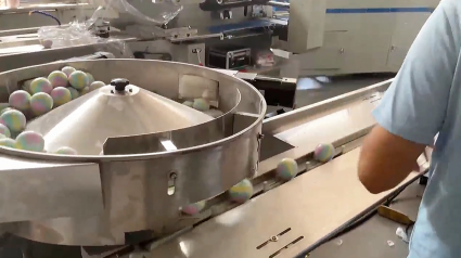 FRS-590 Automatic Bath Bomb Shrink Wrap Machine