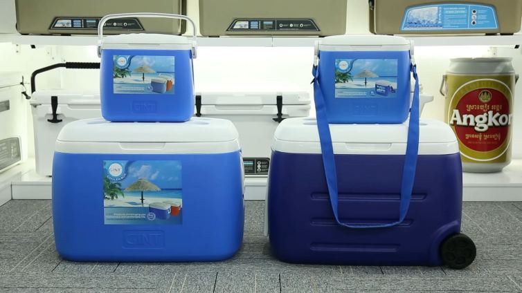 ice cooler box, wheeled cooler, insulated ice chest