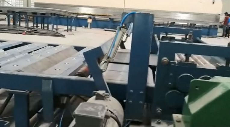 Taper Slitting Machine of Light Pole Production Line
